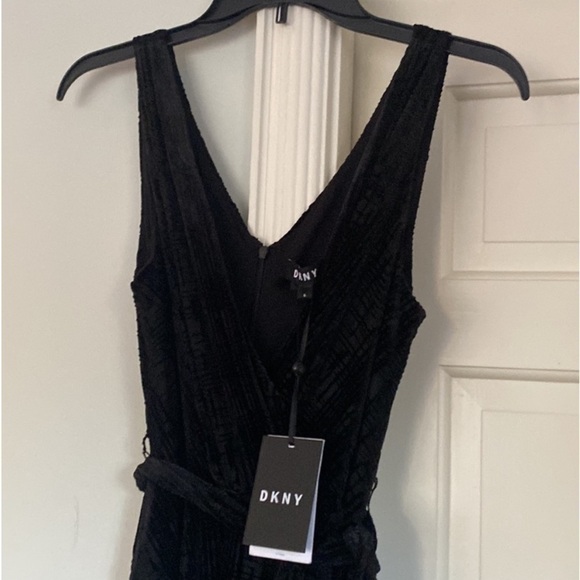 DKNY Rockstar BEST DRESS EVER Black Texture Wrap Dress Size 8 - Picture 5 of 9